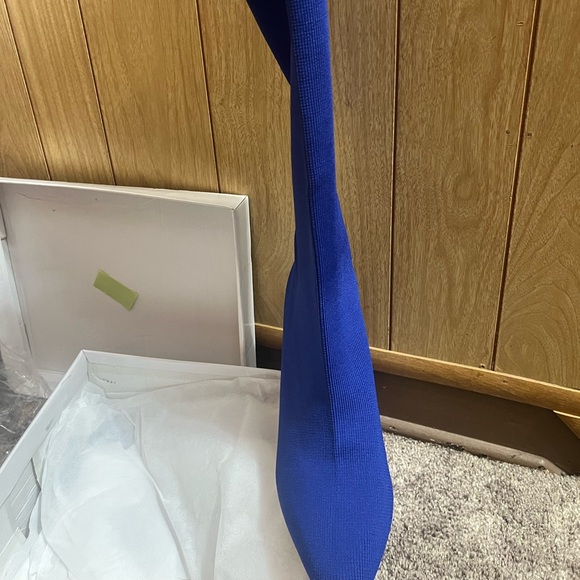 Size 10, cobalt blue 2” heel, pull on, stretch boot, large calf friendly!!! - Picture 9 of 9